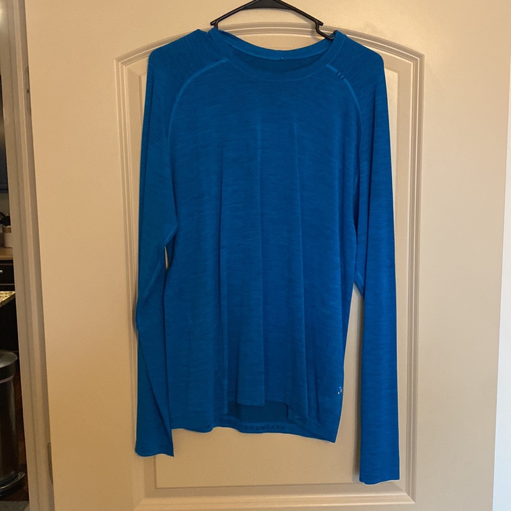 LuluLemon long sleeve shirts. All size Large